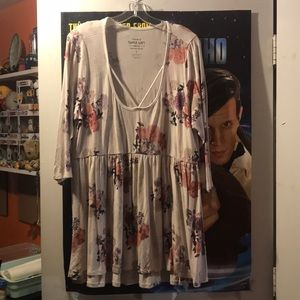 Torrid Flower blouse 3/4 sleeve